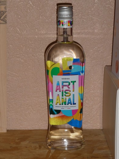 ART IS ANAL VODKA FRANÇAISE...